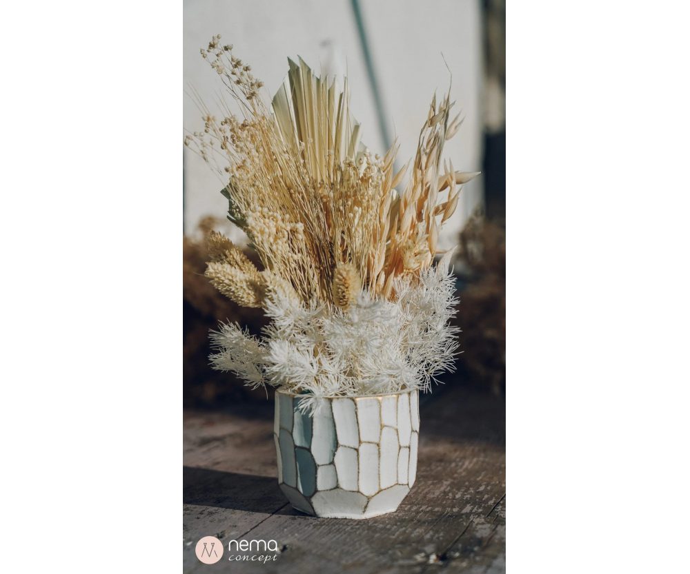 Athens Dried flower bouquet in concrete vases