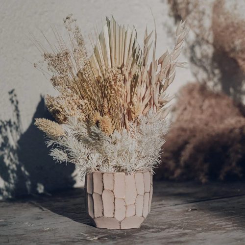 nema concept Athens Dried flower bouquet in concrete vases